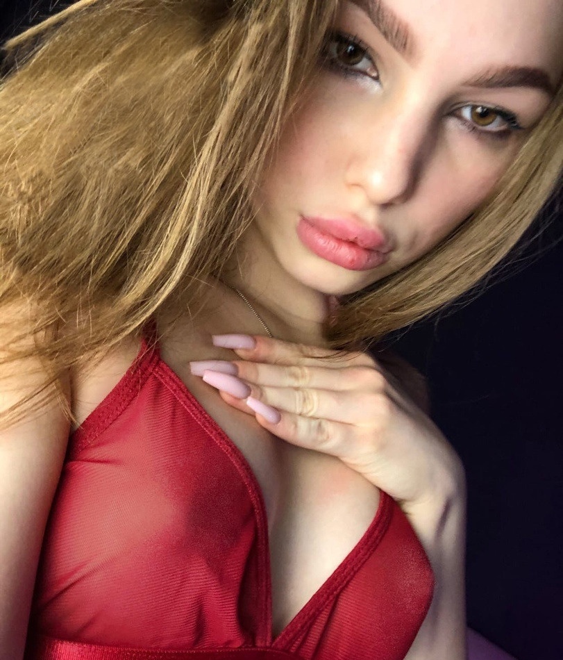 Ольга привлекальеная девушка из Химок цена от 3000 руб