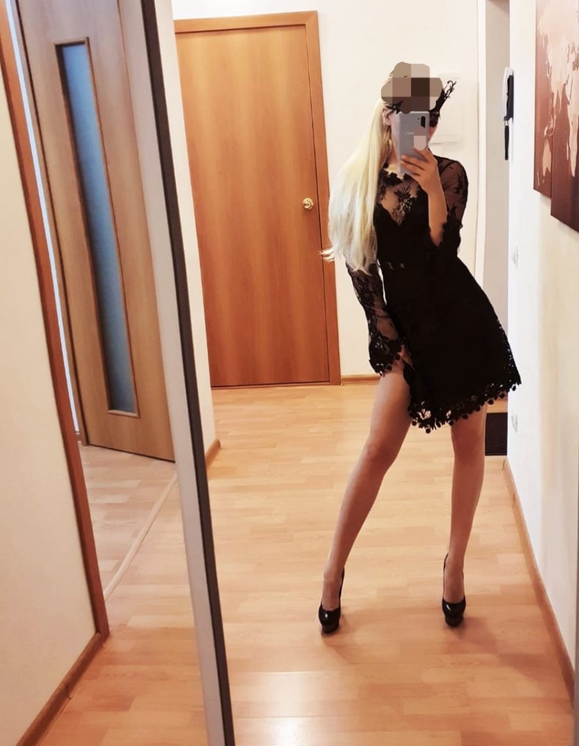 Александра привлекальеная девушка из Химок цена от 3000 руб