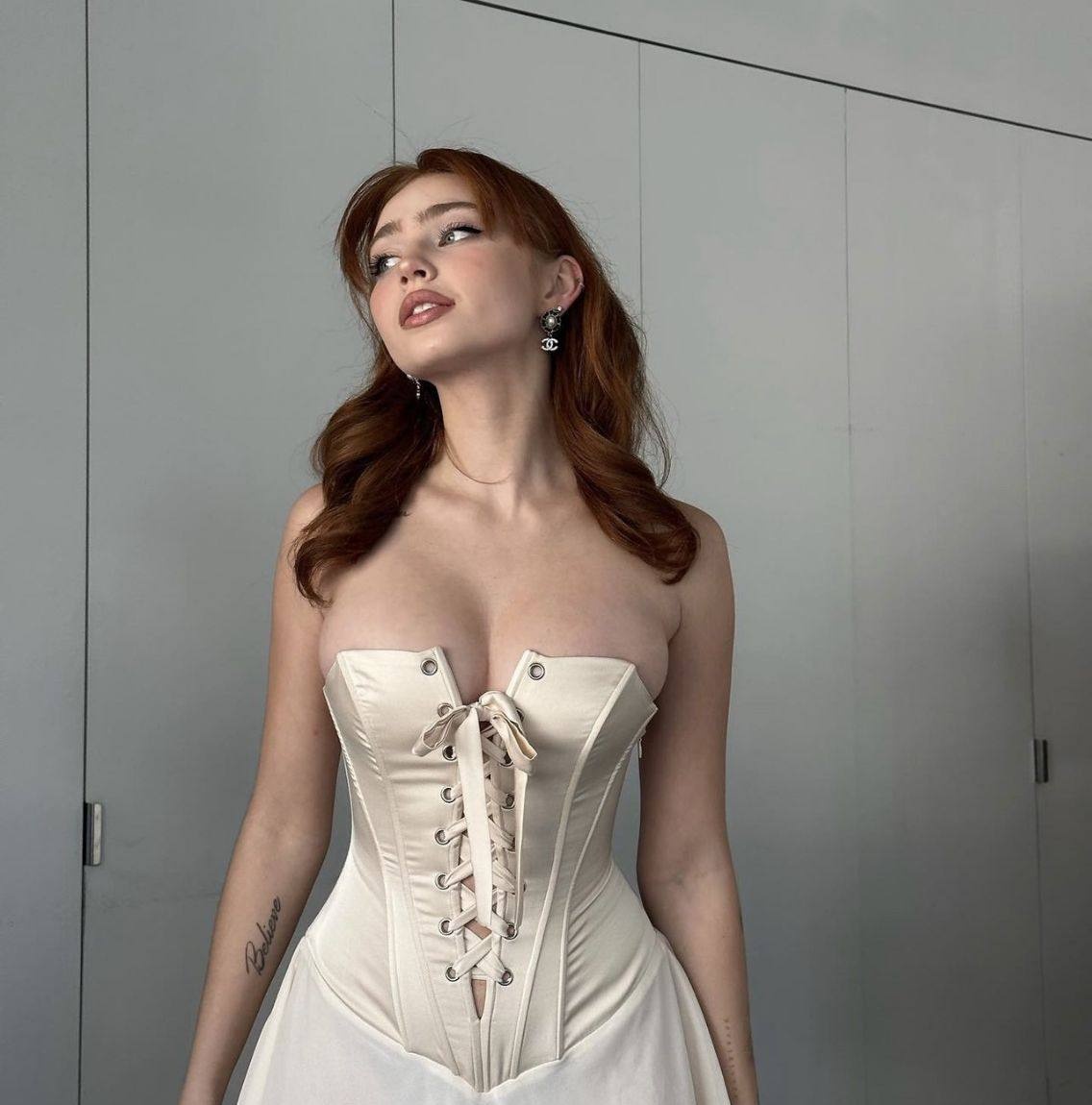 Анита привлекальеная девушка из Химок цена от 3000 руб