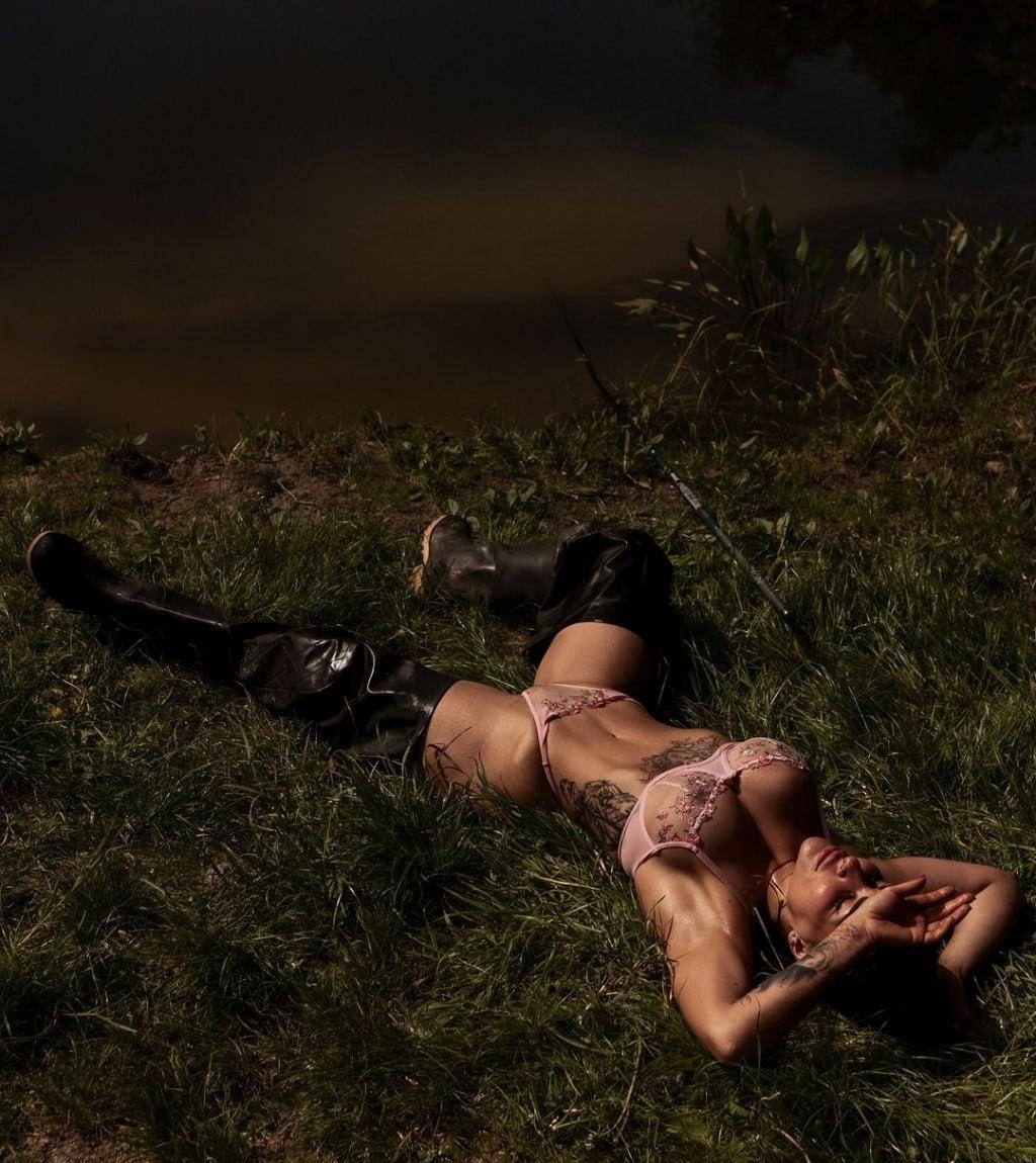 Юля привлекальеная девушка из Химок цена от 8000 руб