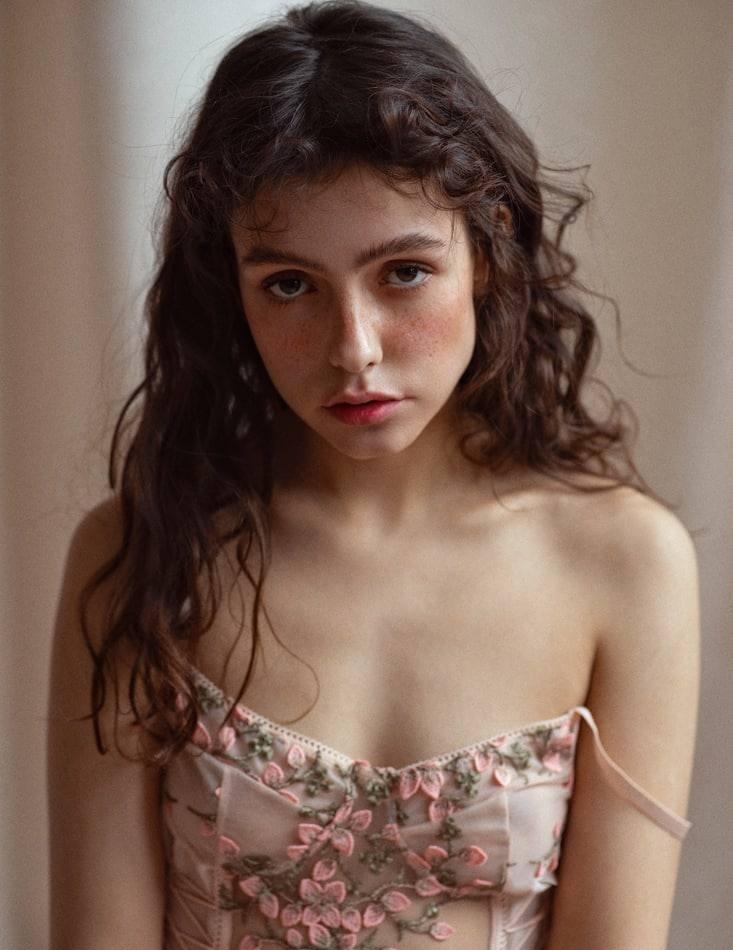 Владлена привлекальеная девушка из Химок цена от 6000 руб