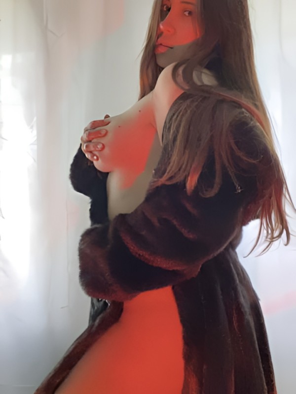 Регина привлекательная девушка из Химок цена от 10000 руб