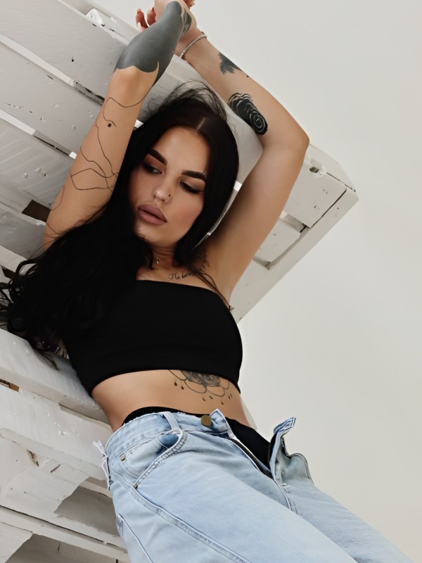 Алёна привлекательная девушка из Химок цена от 1500 руб