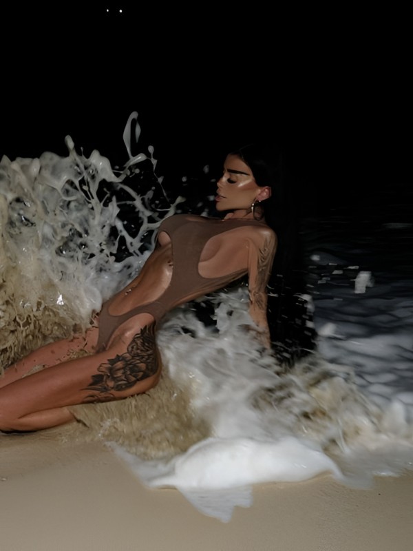 Амелия фото 2