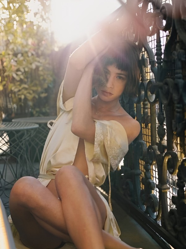 Вика привлекательная девушка из Химок цена от 4000 руб