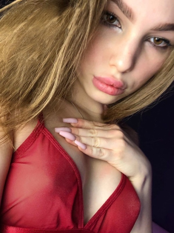 Ольга привлекательная девушка из Химок цена от 3000 руб