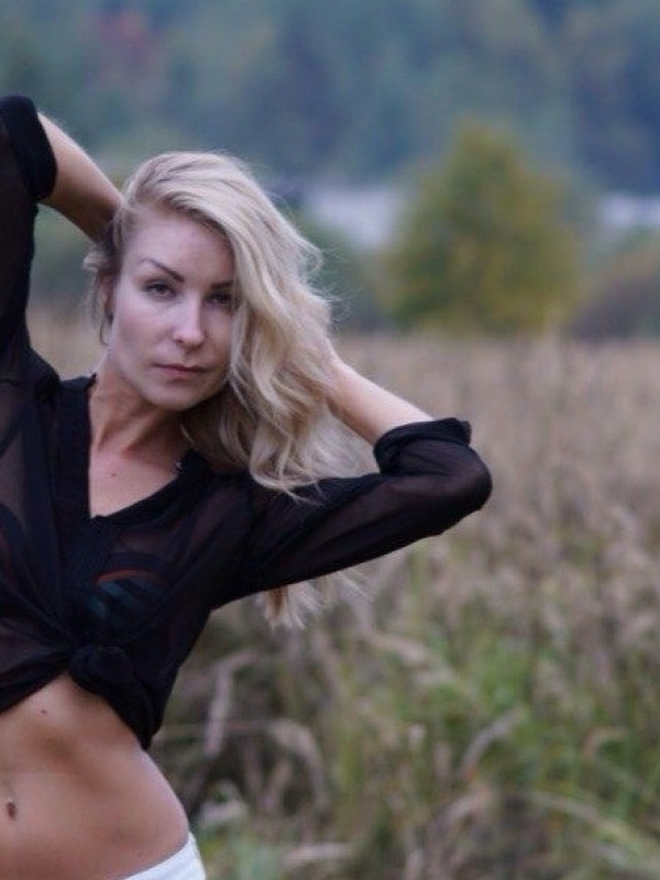 Ирина привлекательная девушка из Химок цена от 3000 руб